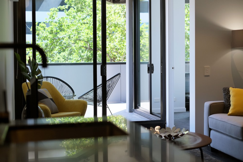 Turnkey Accommodation - North Melbourne 13/27