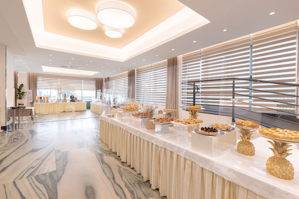 Hotel Continental 7/50