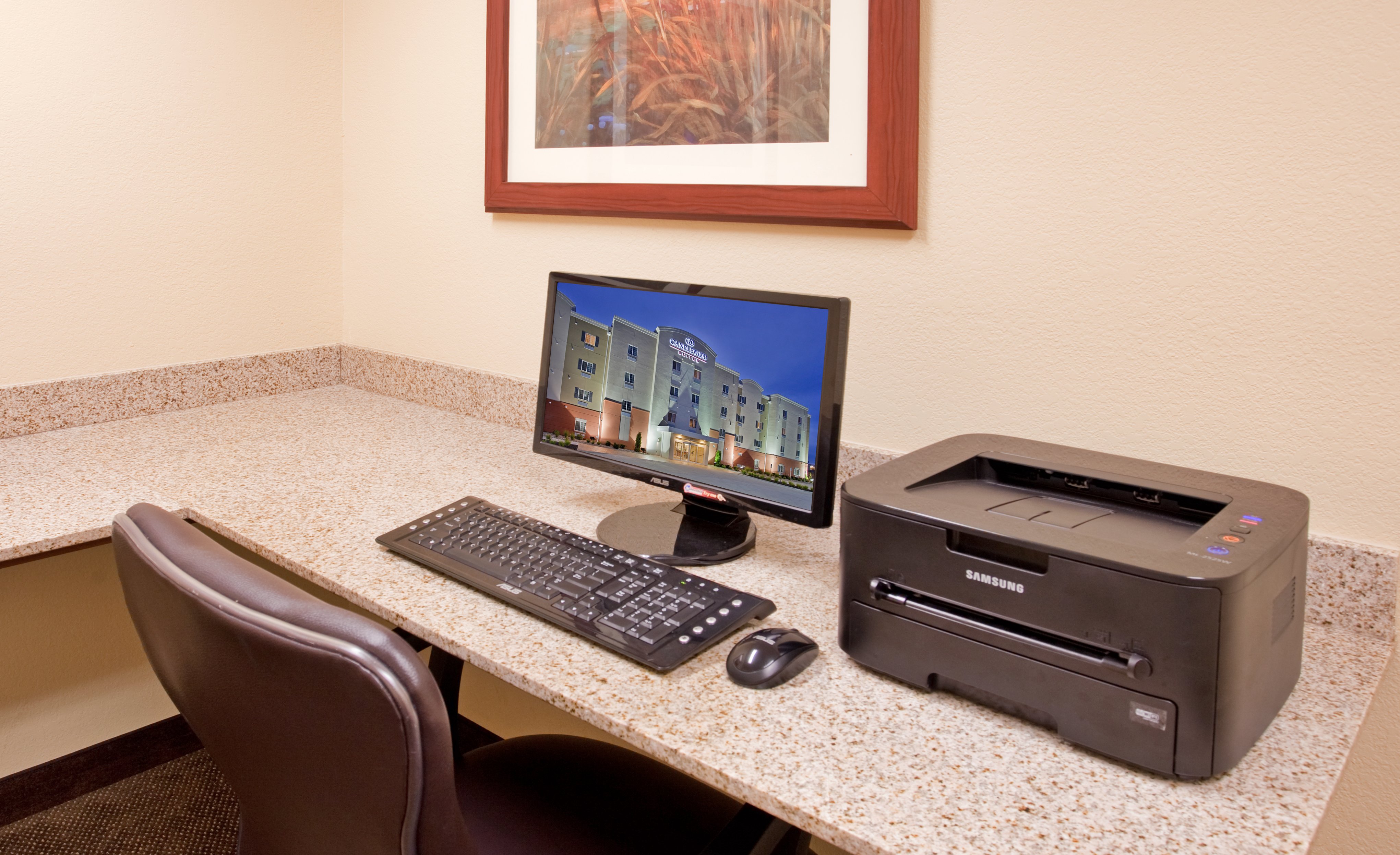 Candlewood Suites Kansas City Northeast 61/73