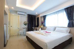 Deluxe, Double or Twin Bed