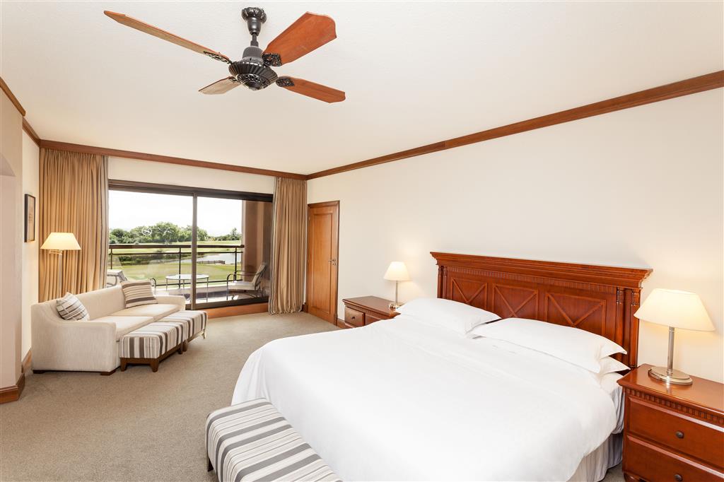 Room, Double Bed, Golf Course View
