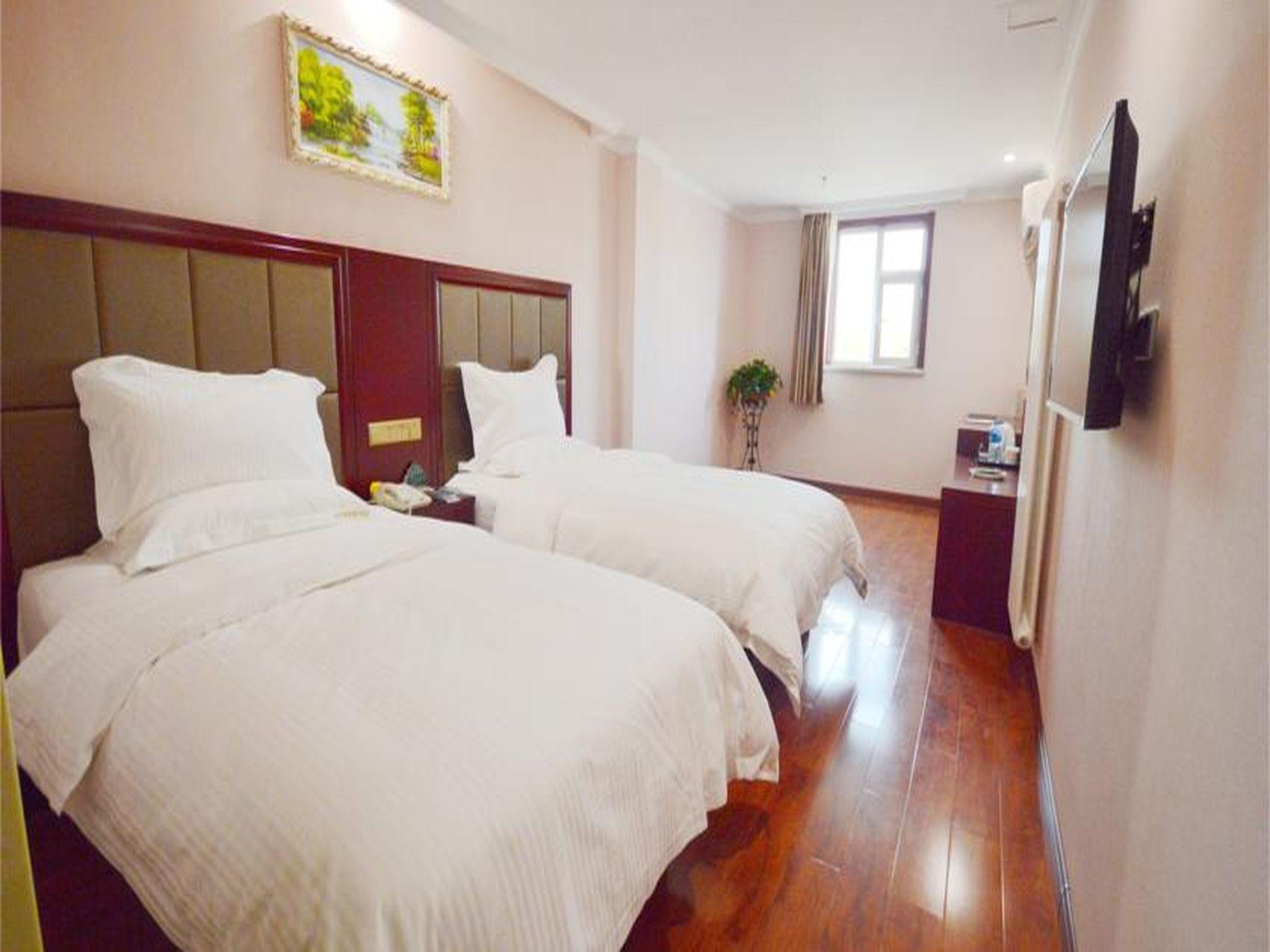GreenTree Inn Jining Jiaxiang County Jianshe South Road Express Hotel 21/35
