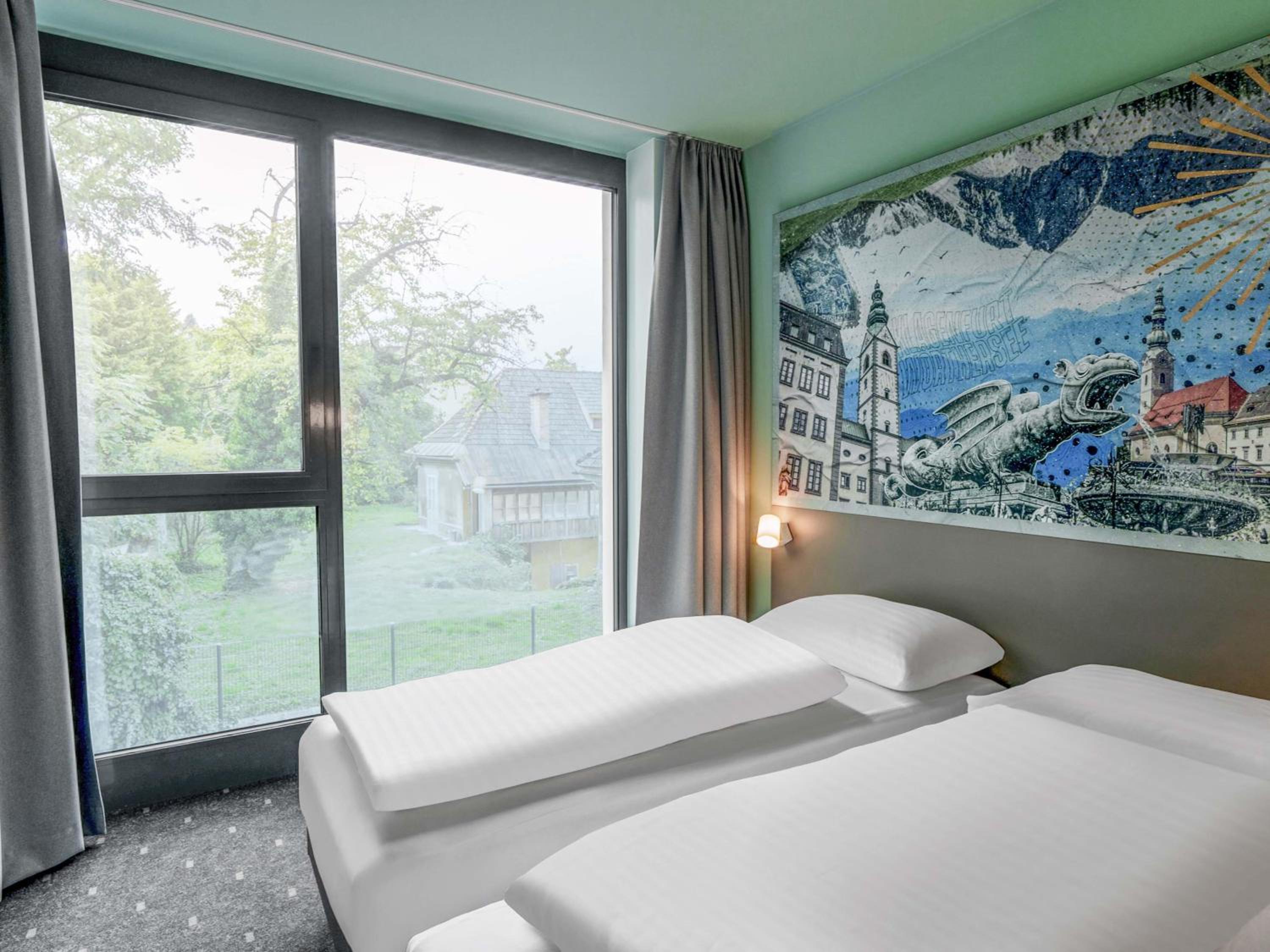 Room, Twin Beds