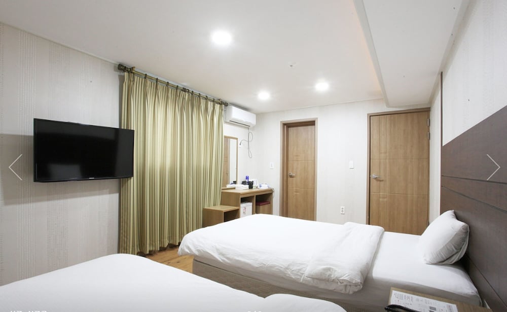 Hotel CJ 8/26