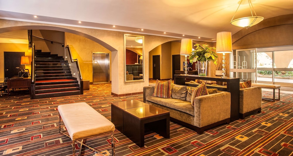 Garden Court Or Tambo International Airport 31/50