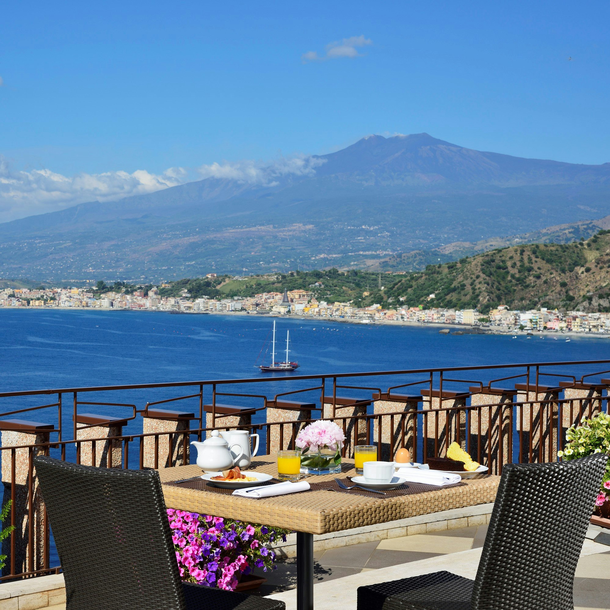 UNAHOTELS Capotaormina 50/81