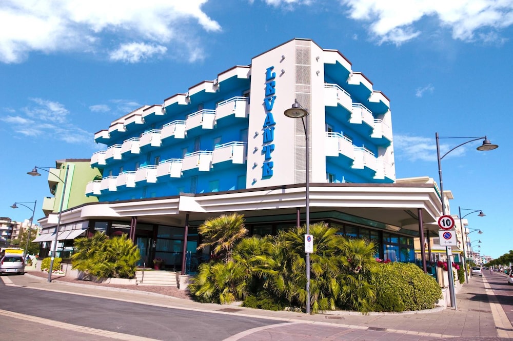 Hotel Levante 3/45