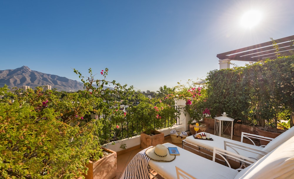 Molo 44 Suites Puerto Banus 6/85