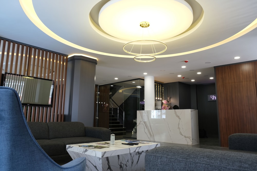 Rhisos Otel 4/18