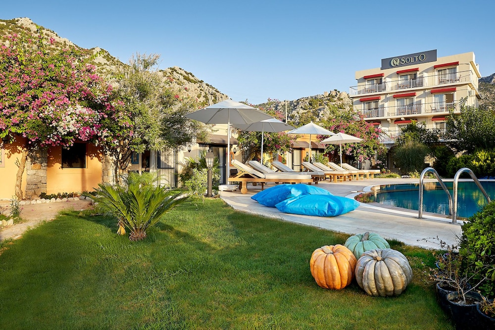 Fi Light Solto Boutique Beach Hotel 23/41