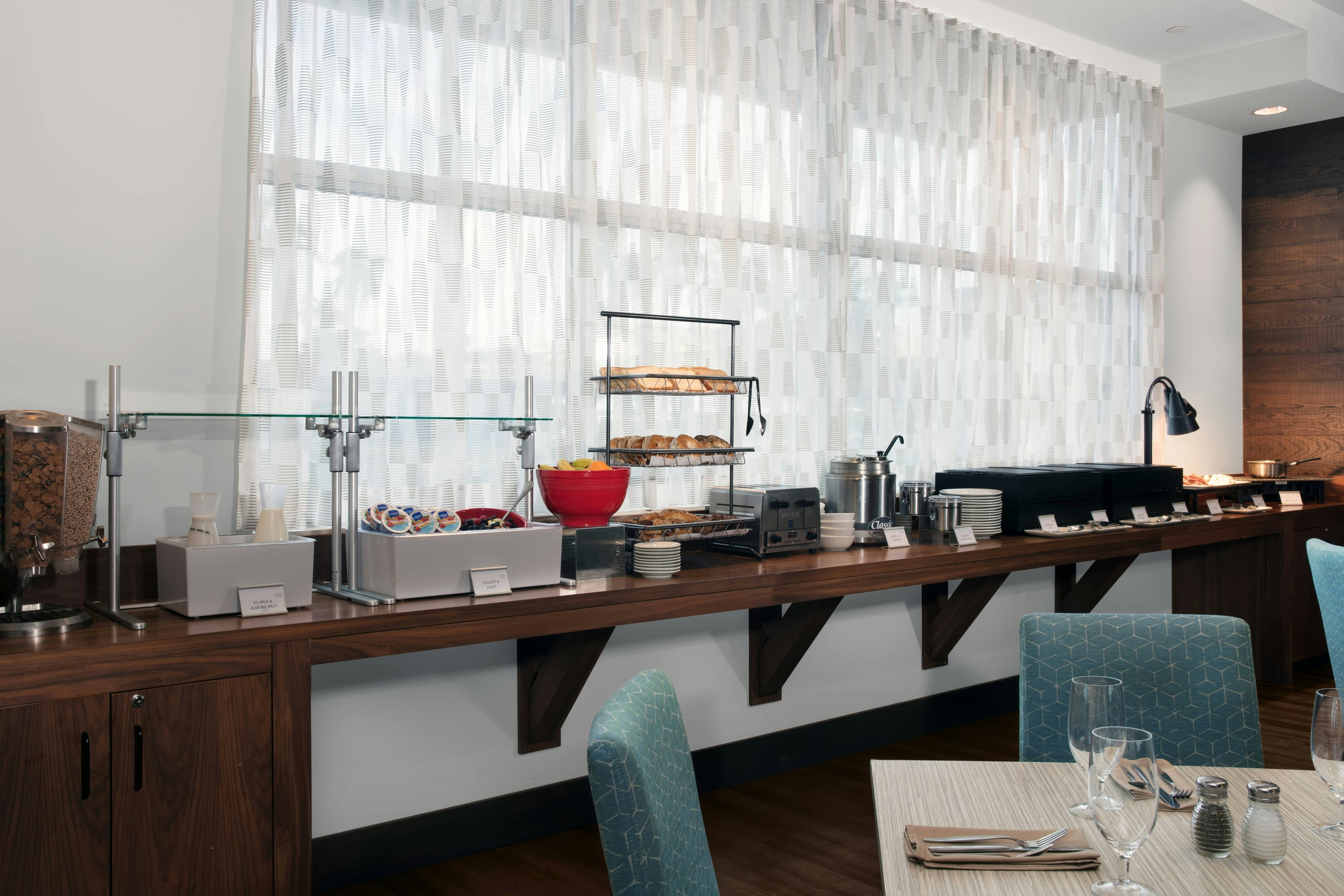 FOUR POINTS BY SHERATON FORT LAUDERDALE AIRPORT/CRUISE PORT 7/10