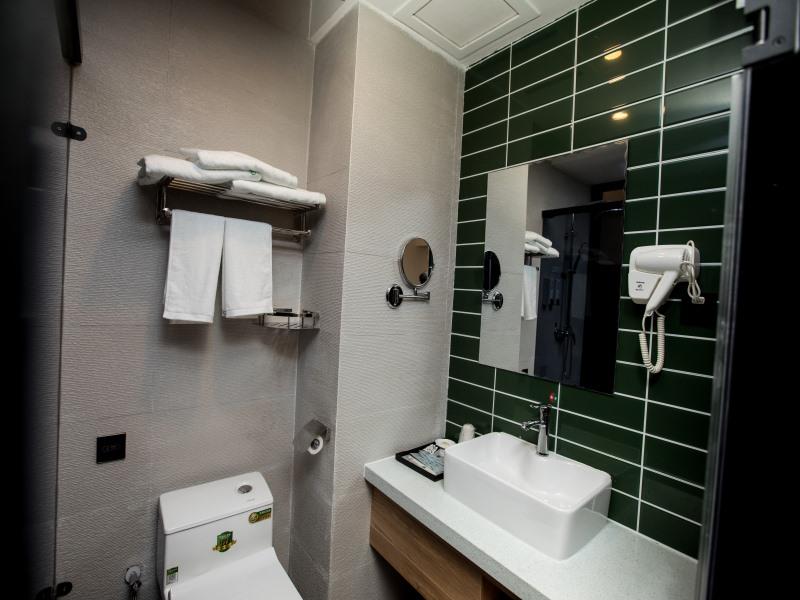 GreenTree Inn Qingdao Huangdao District Jinsha Road Jinsha Beach Hotel 26/27