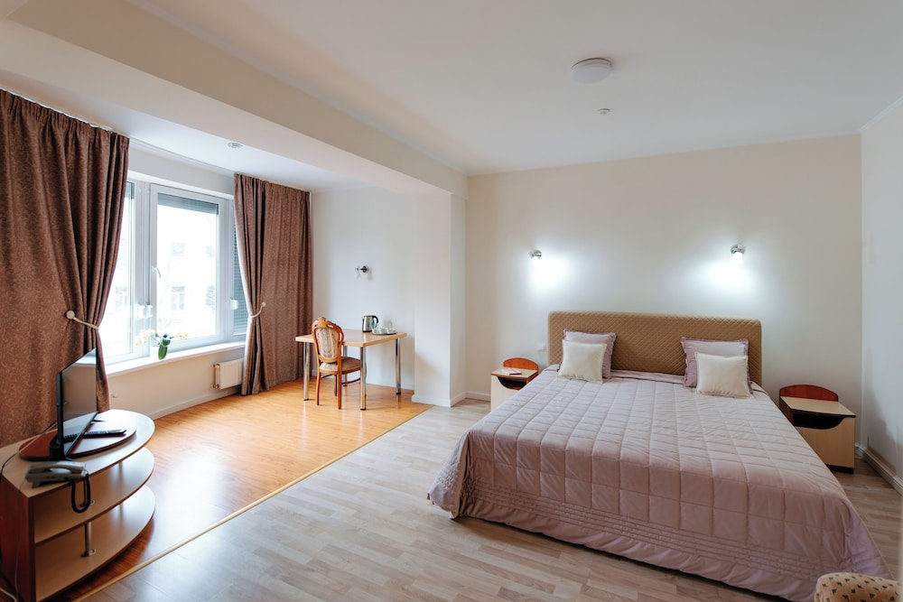 COMFORT, DOUBLE BED