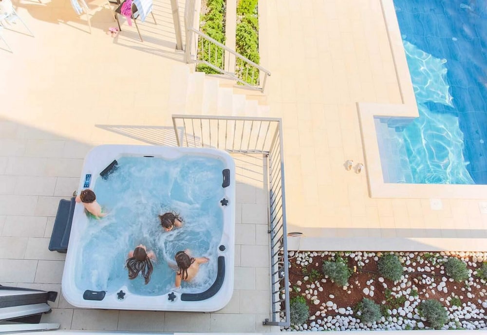 Villa Lukas 23/50