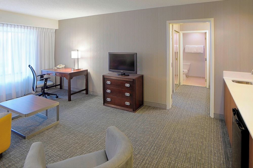 Courtyard By Marriott Kokomo 27/50