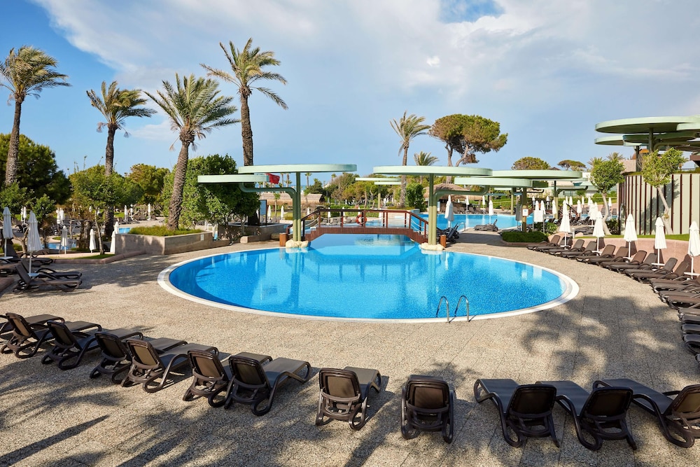 Gloria Verde Resort and Spa 47/50
