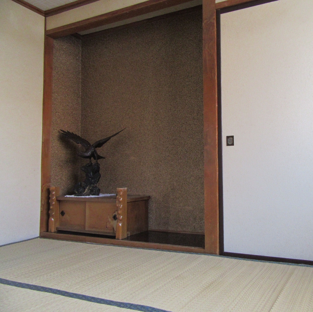 Minshuku Mutsukari 6/50