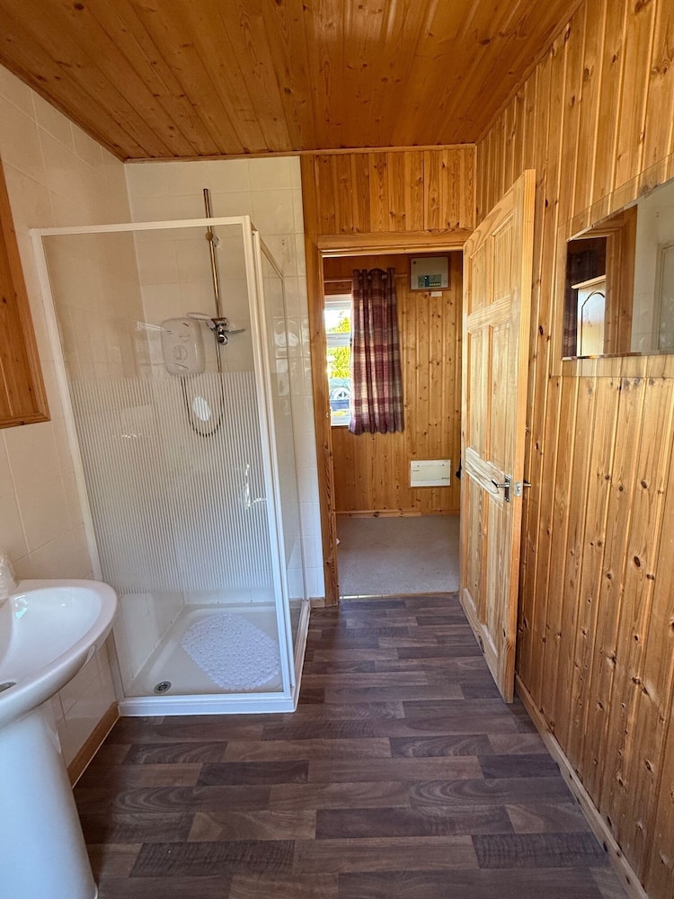 Spean Bridge Hotel 40/42