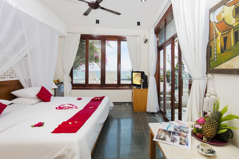 Rock Water Bay Beach Resort &amp; Spa 14/50