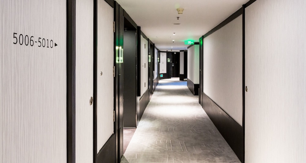 Jingguang Center Apartment 11/33