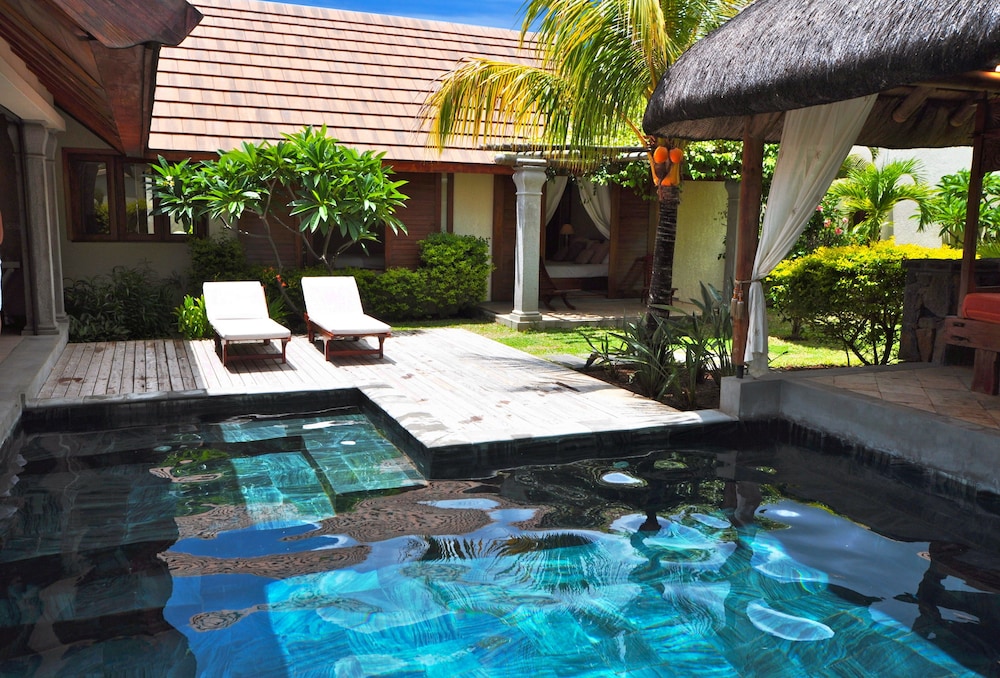 Oasis Villas 4/37