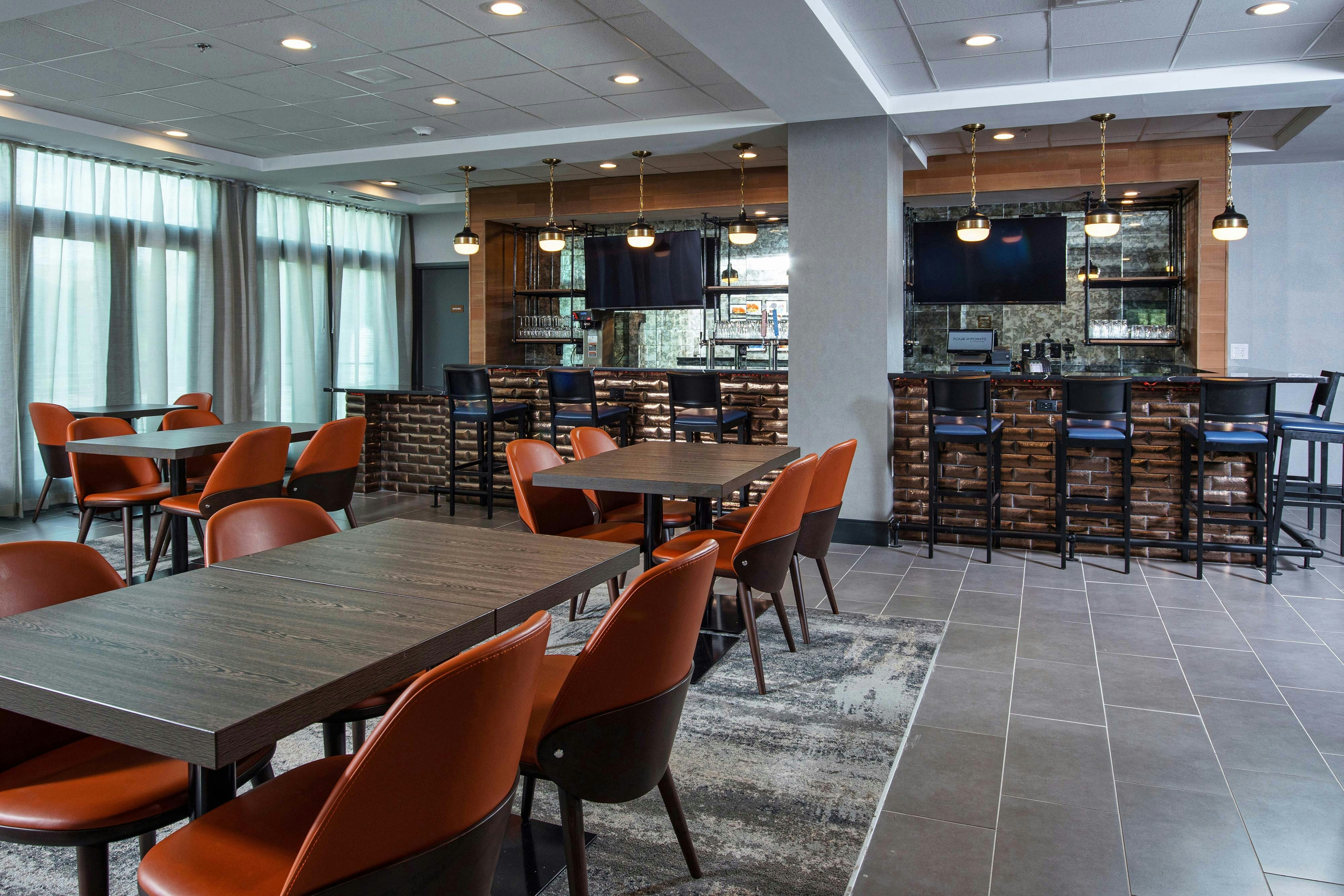 Four Points by Sheraton Appleton 12/15
