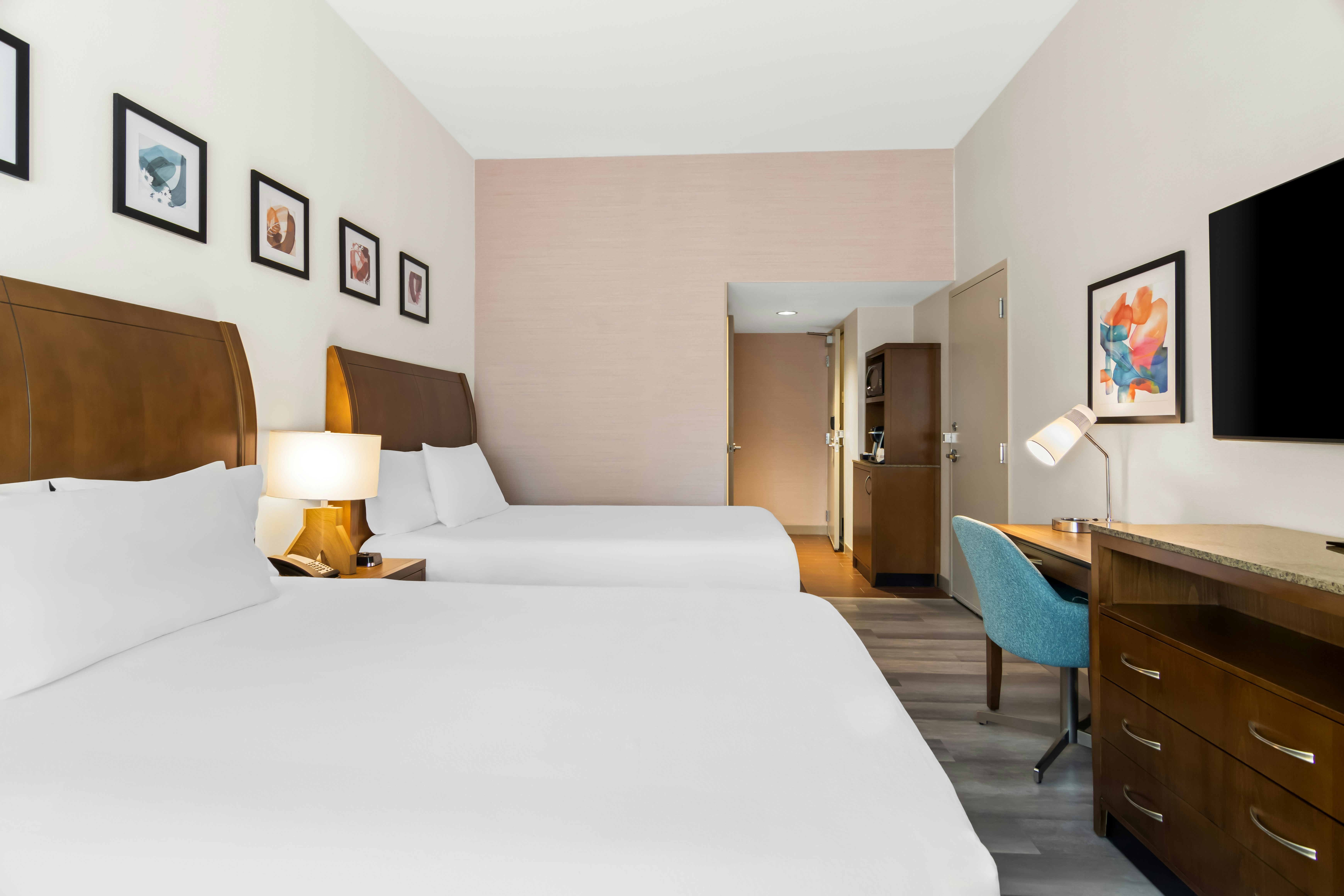 Suite, 2 Queen beds, Accessible