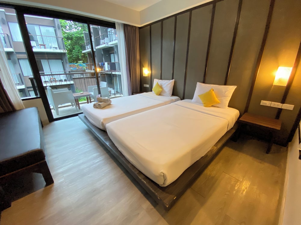 Lalune Beach Resort 8/36