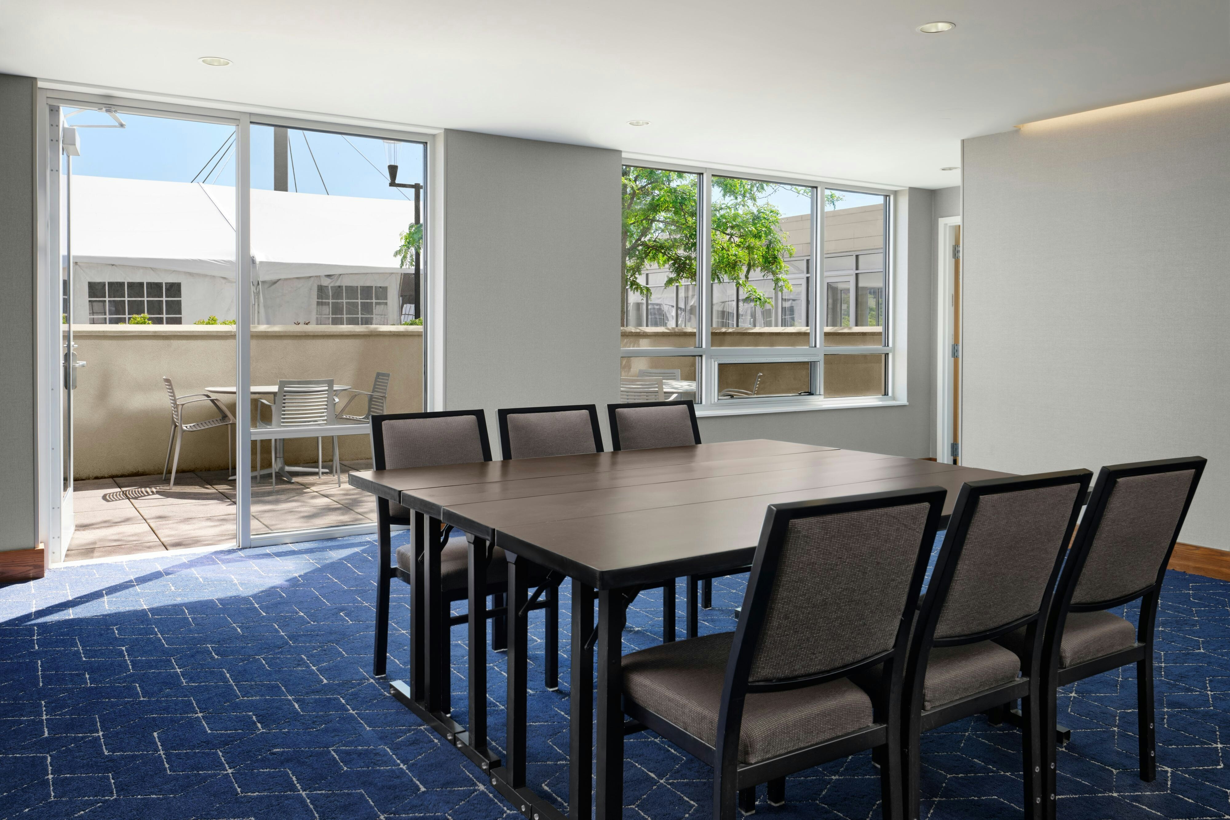 Courtyard Erie Bayfront 41/65