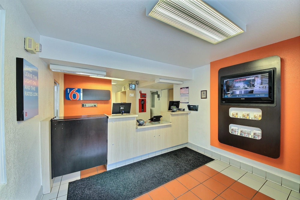 Motel6 San Marcos, TX 40/49