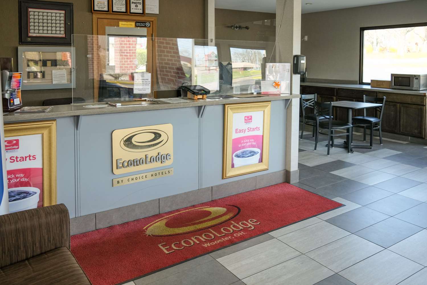 Econo Lodge Wooster, OH 3/9