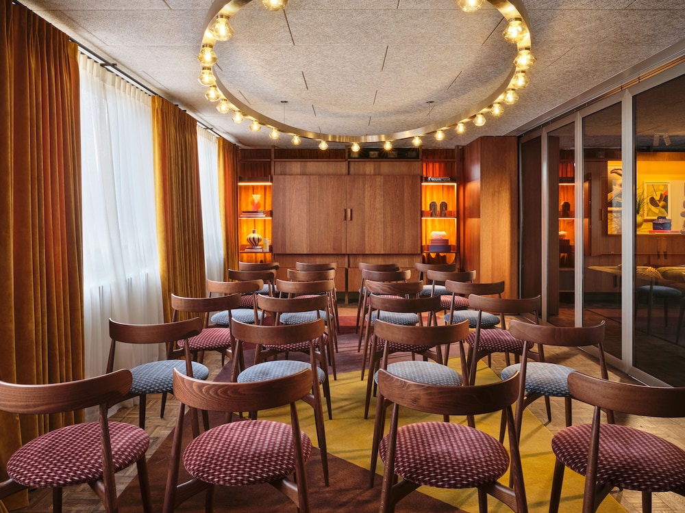 The Hoxton Lloyd Amsterdam 60/64