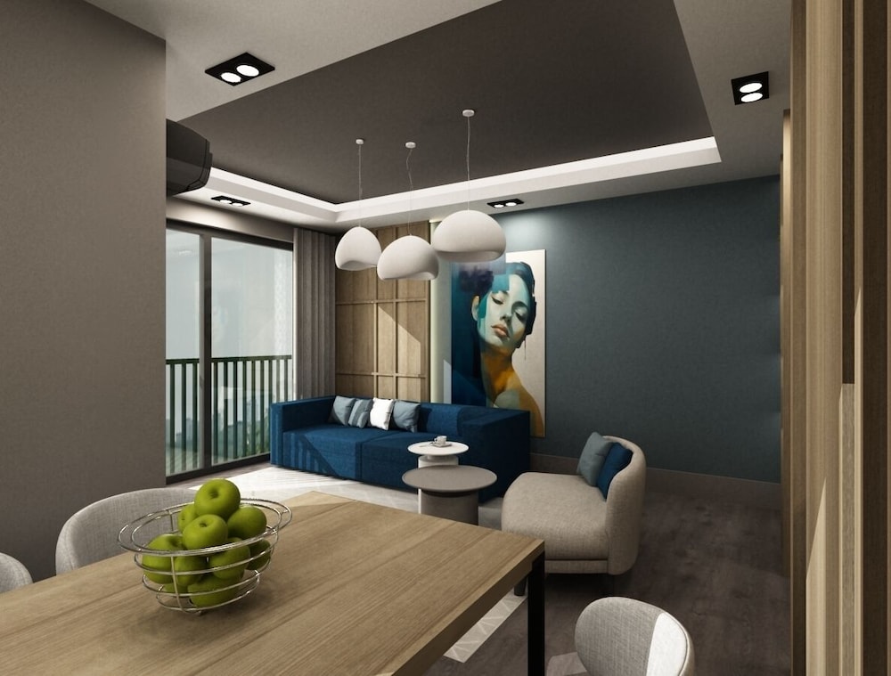 The Room Hotel & Apartments 56/63