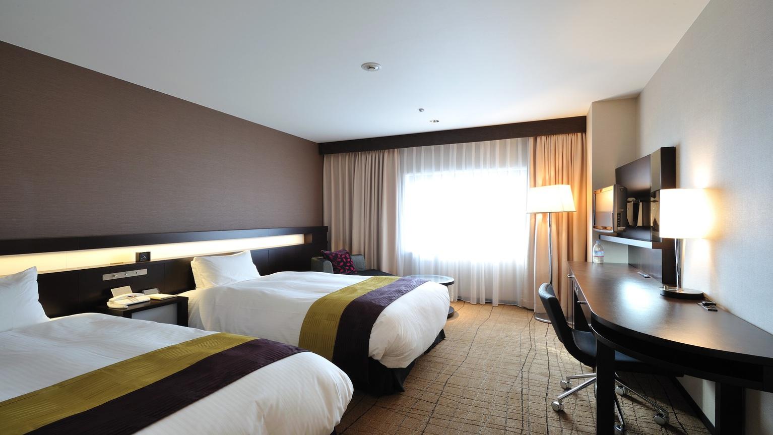 Room, Twin Beds, Gran Via View