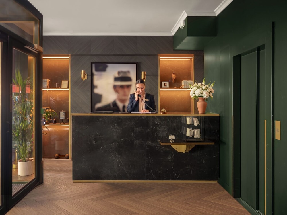 HANDSOME HOTEL BY ELEGANCIA 4/74