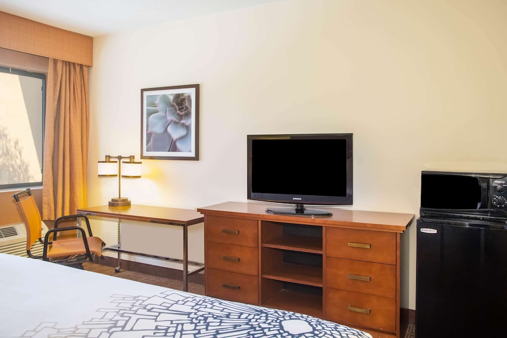 Baymont by Wyndham Columbia, MO 19/23