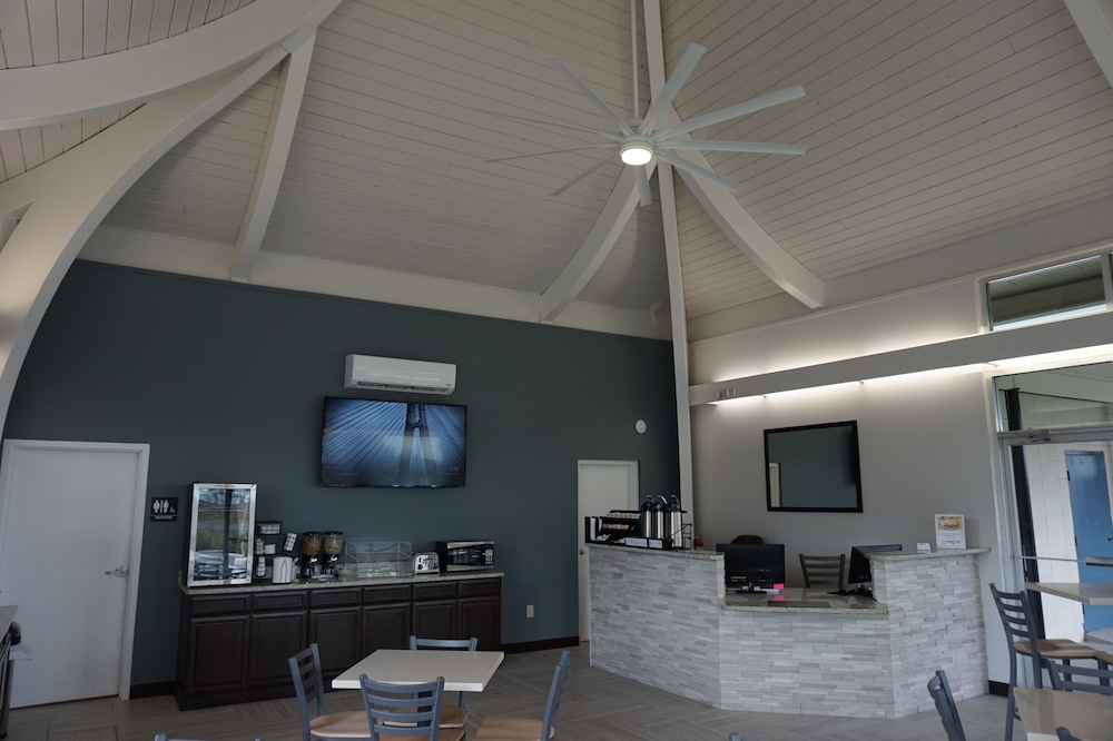 The Smart Stay Inn 36/42