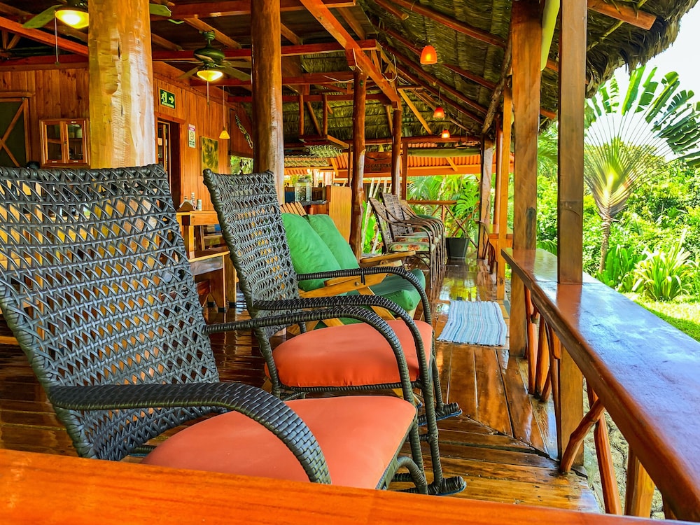 Hotel Las Caletas Lodge 35/50