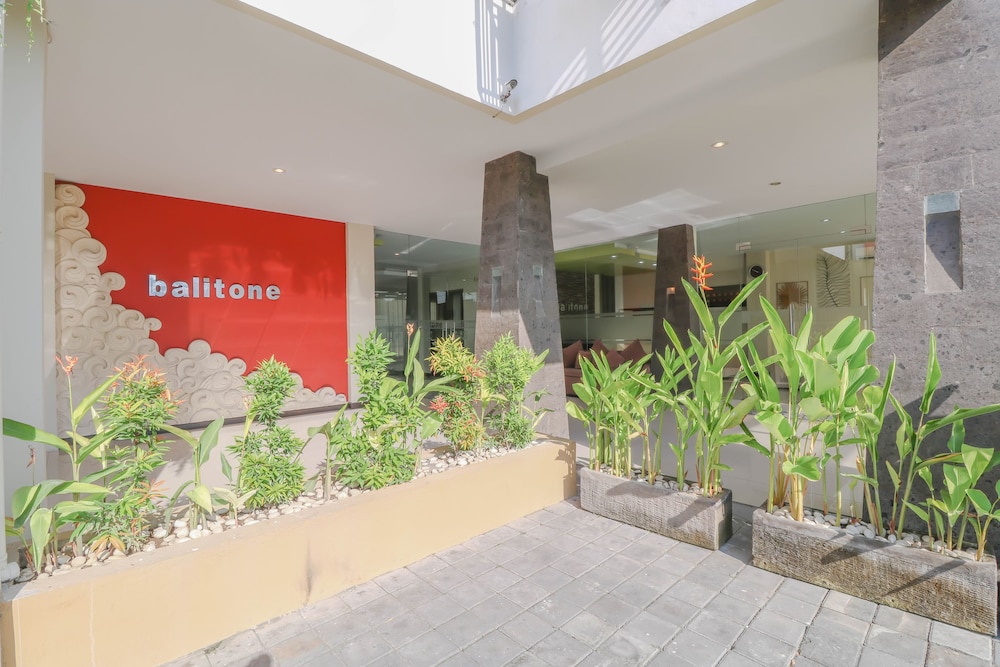 Super OYO Balitone Residence 8/31