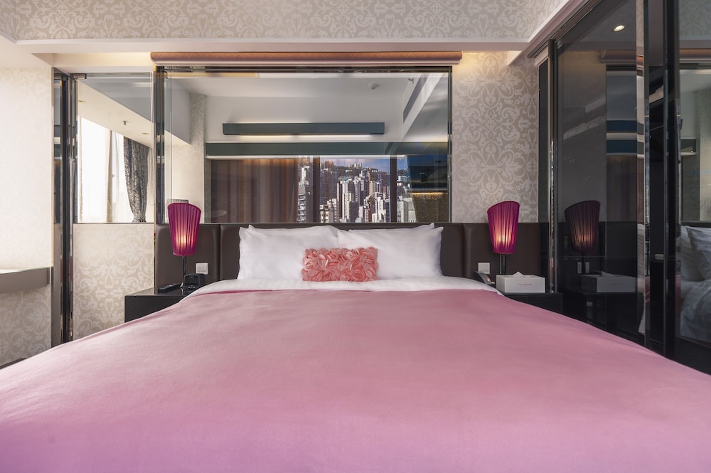 1 BEDROOM, EXECUTIVE