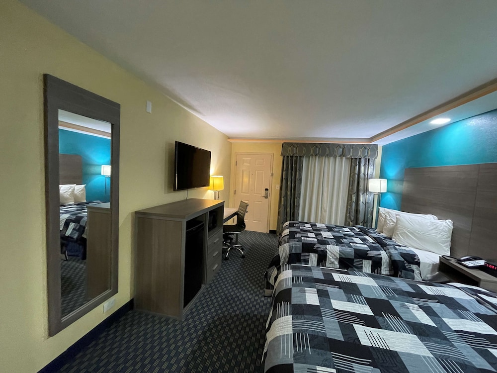 SureStay Plus Hotel by Best Western Odessa 23/34