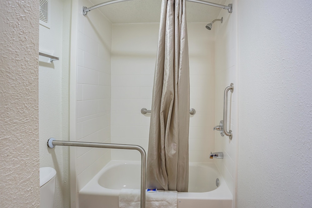 Motel6 Jackson, MS 54/61