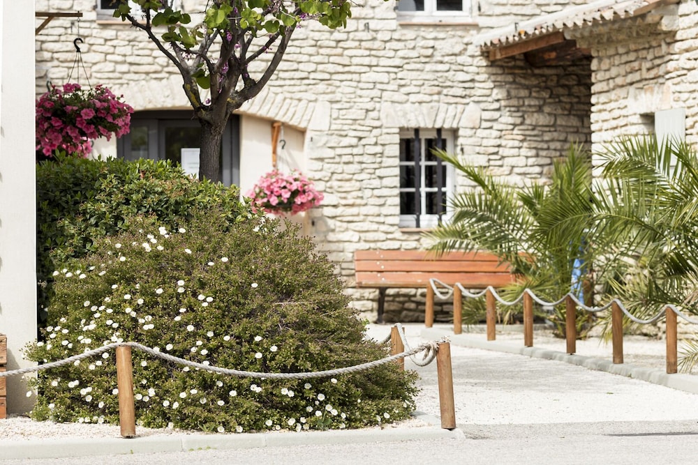 Garden & City Mont Ventoux - Malaucene 43/50
