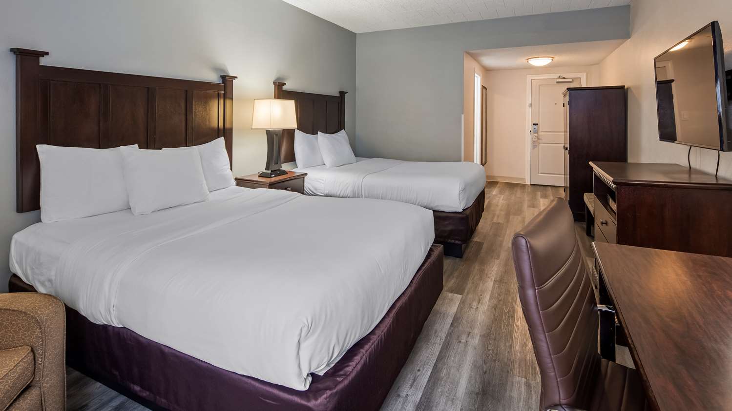 Best Western Paramus Hotel & Suites 6/35