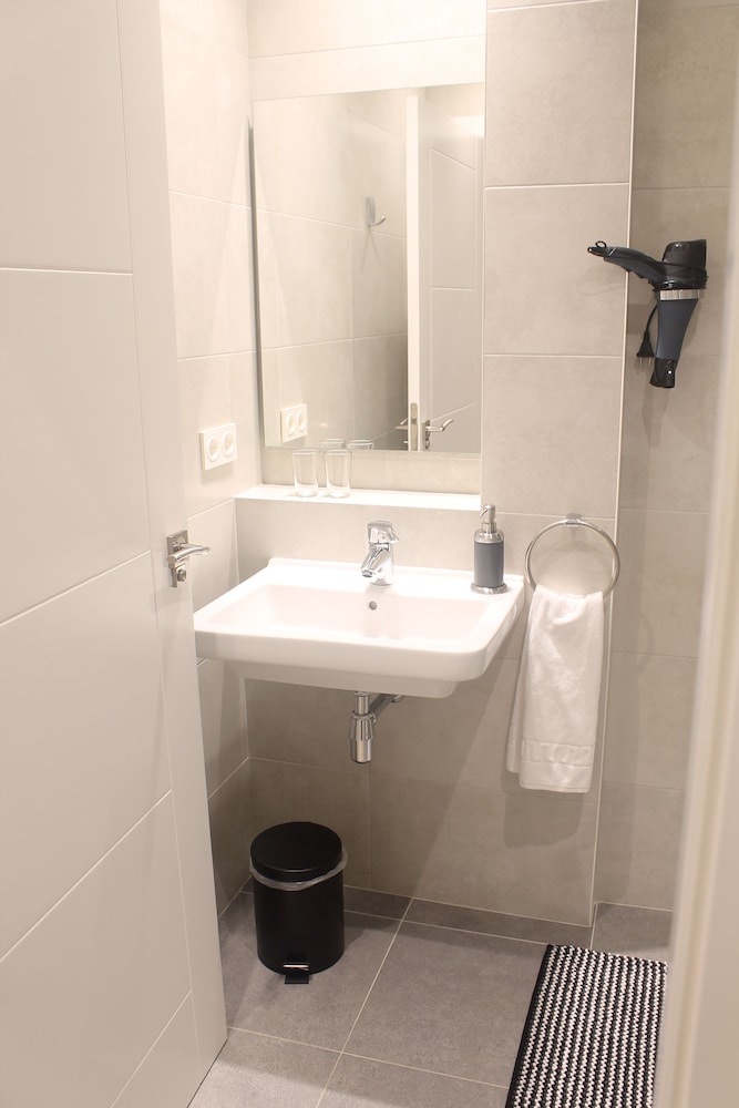 Talaia Hostel 28/32