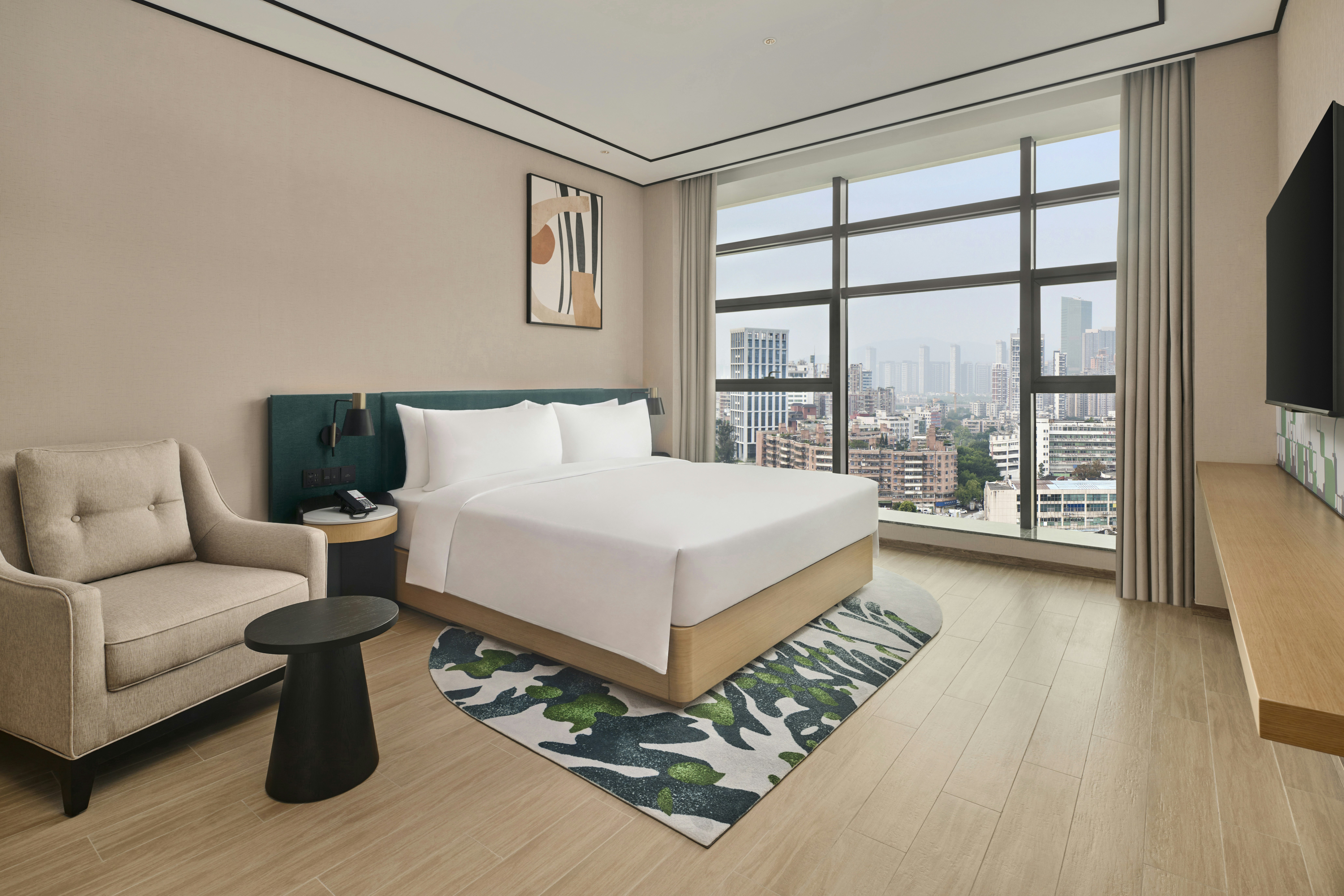 DELUXE, SUITE, KING BED