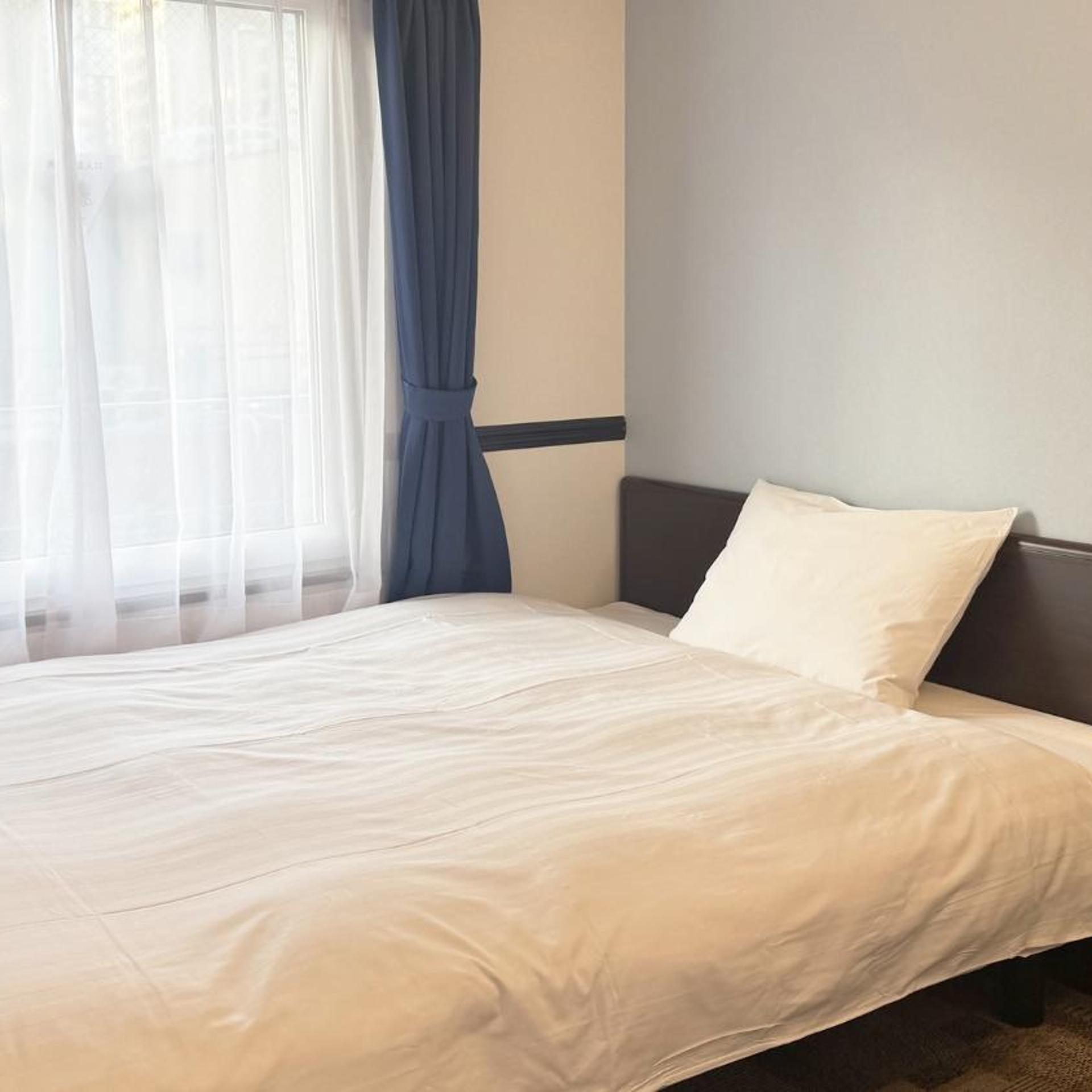 ROOM, SINGLE, DOUBLE BED