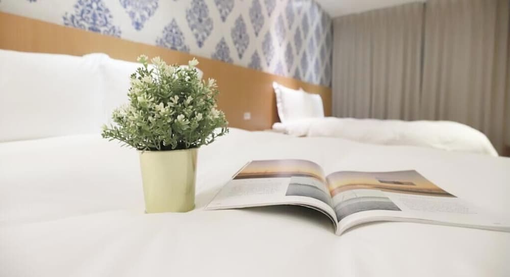 Talmud Hotel Yi Zhong Branch 35/50
