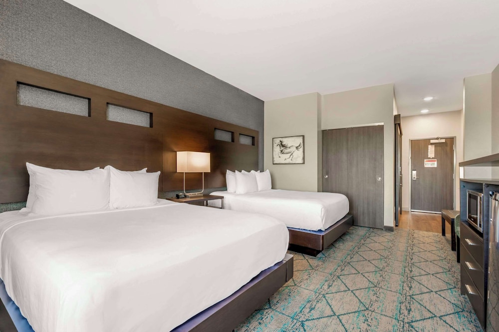 Comfort Inn & Suites Clarksville - Louisville North 26/69