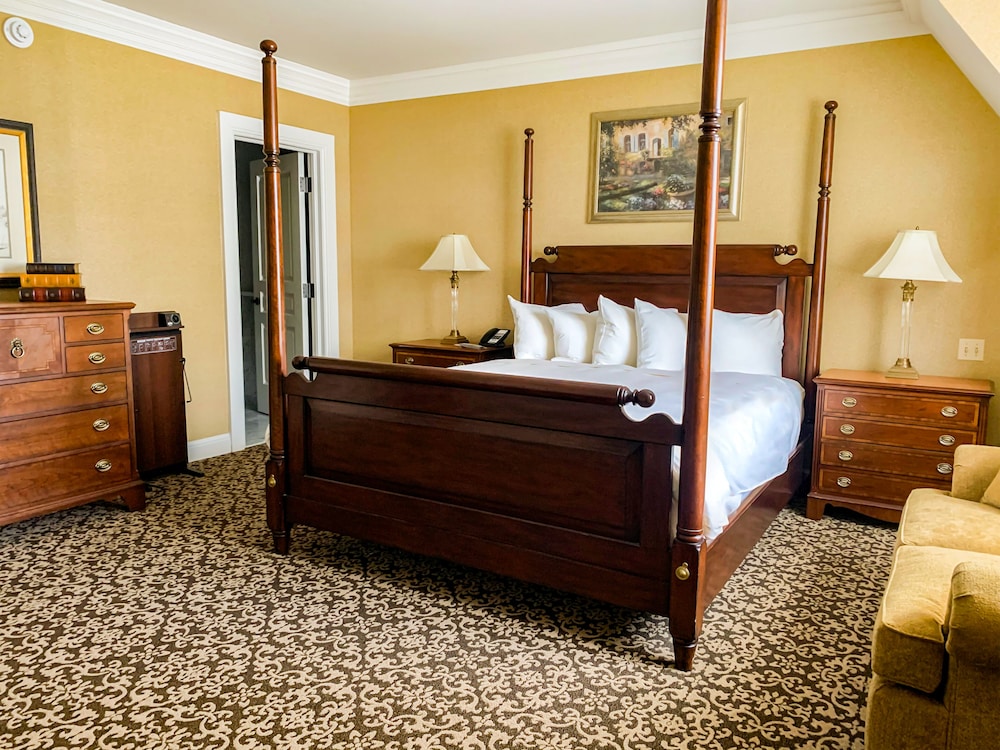 Buckingham, Suite, King Bed